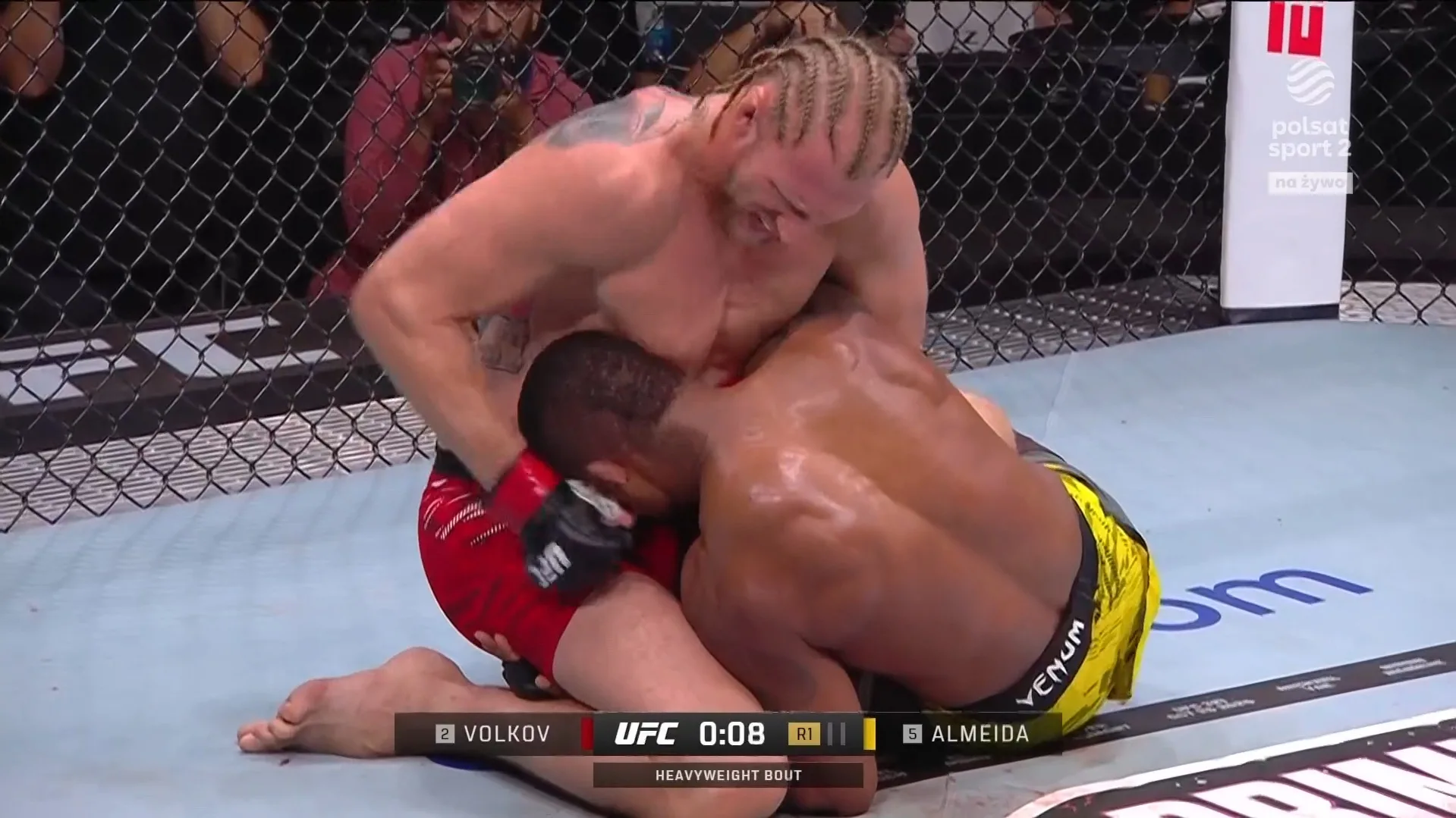 UFC 321: Alexander Volkov wygrywa z Jailtonem Almeidą niejednogłośną decyzją. Pasywna kontrola Brazylijczyka to za mało