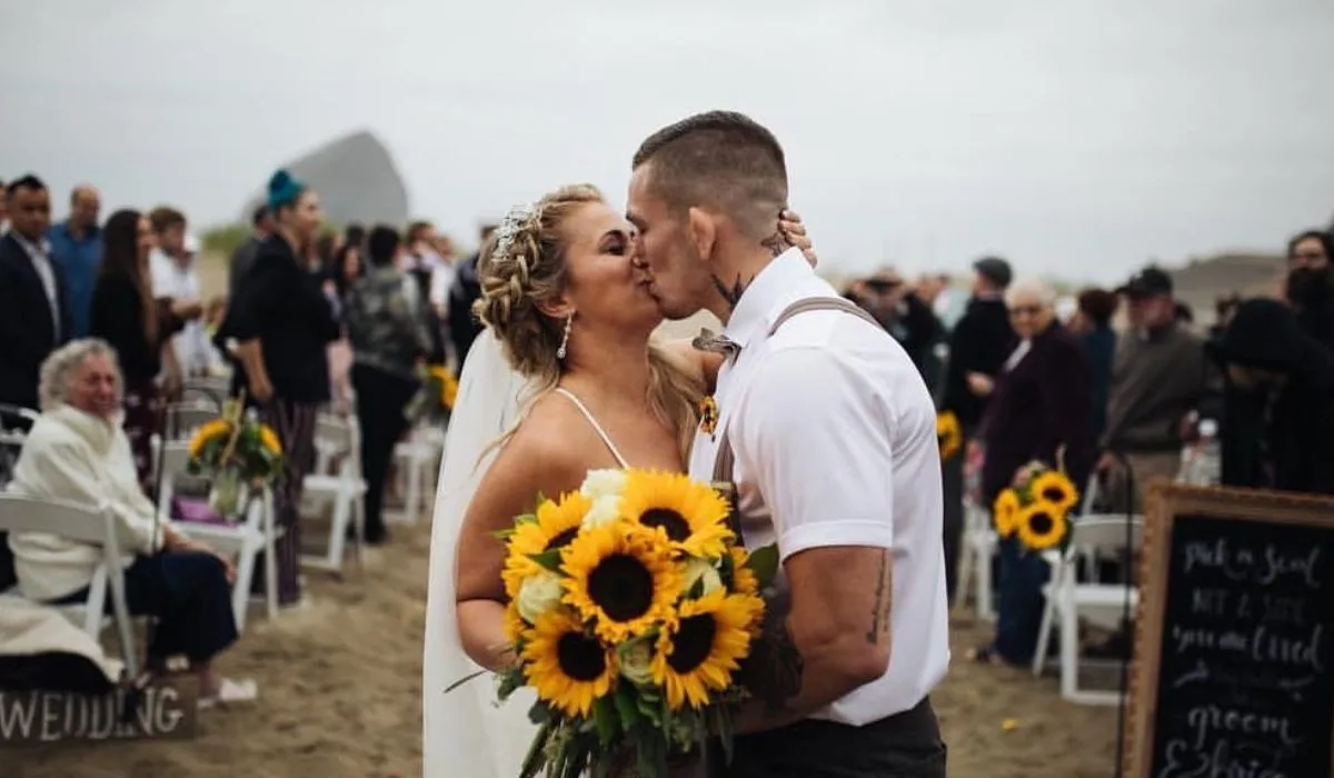 Mąż kontrowersyjnej celebrytki wraca do UFC. Zawalczy na gali w USA