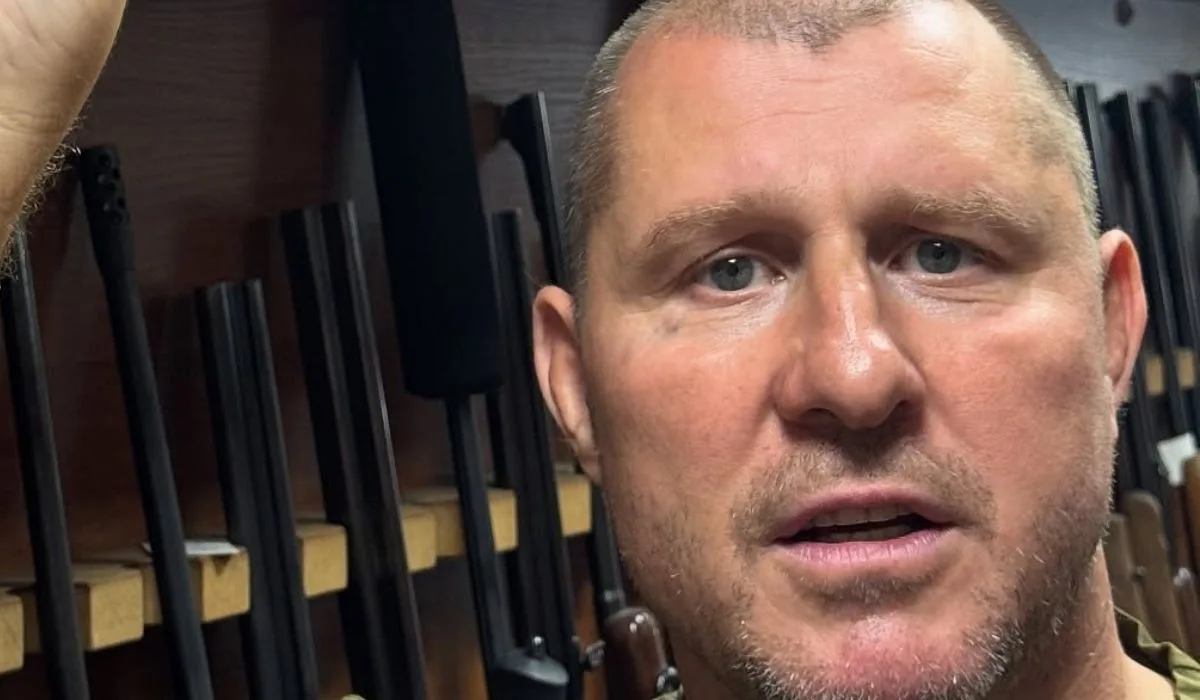 „Ktoś musi robić hałas” – trener Okniński wspiera syna po lawinie negatywnych komentarzy