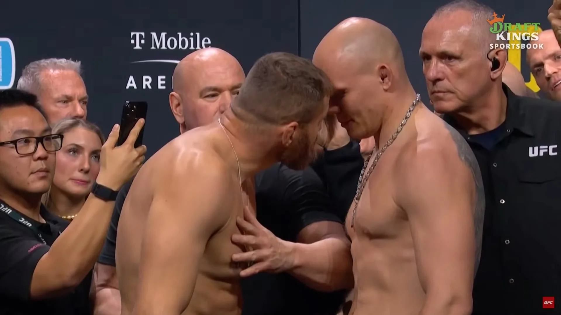 UFC 323: wyniki NA ŻYWO! Błachowicz vs. Guskov, Baraniewski vs. Aslan – śledz live kto wygrał walki