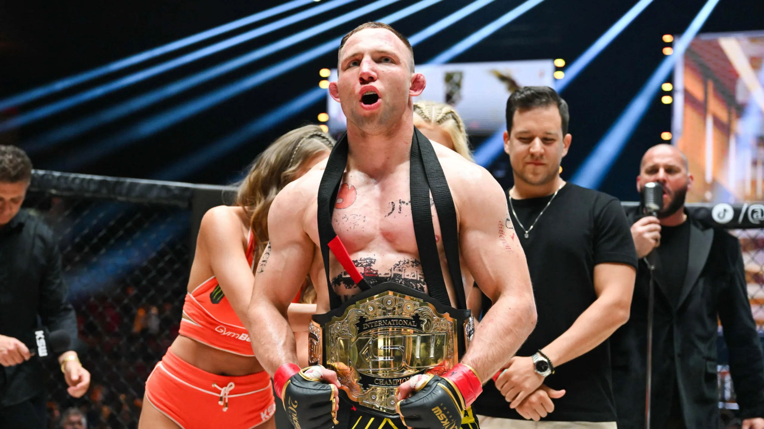 Mistrz KSW bez litości dla rywala: „Koniec tej karuzeli śmiechu”