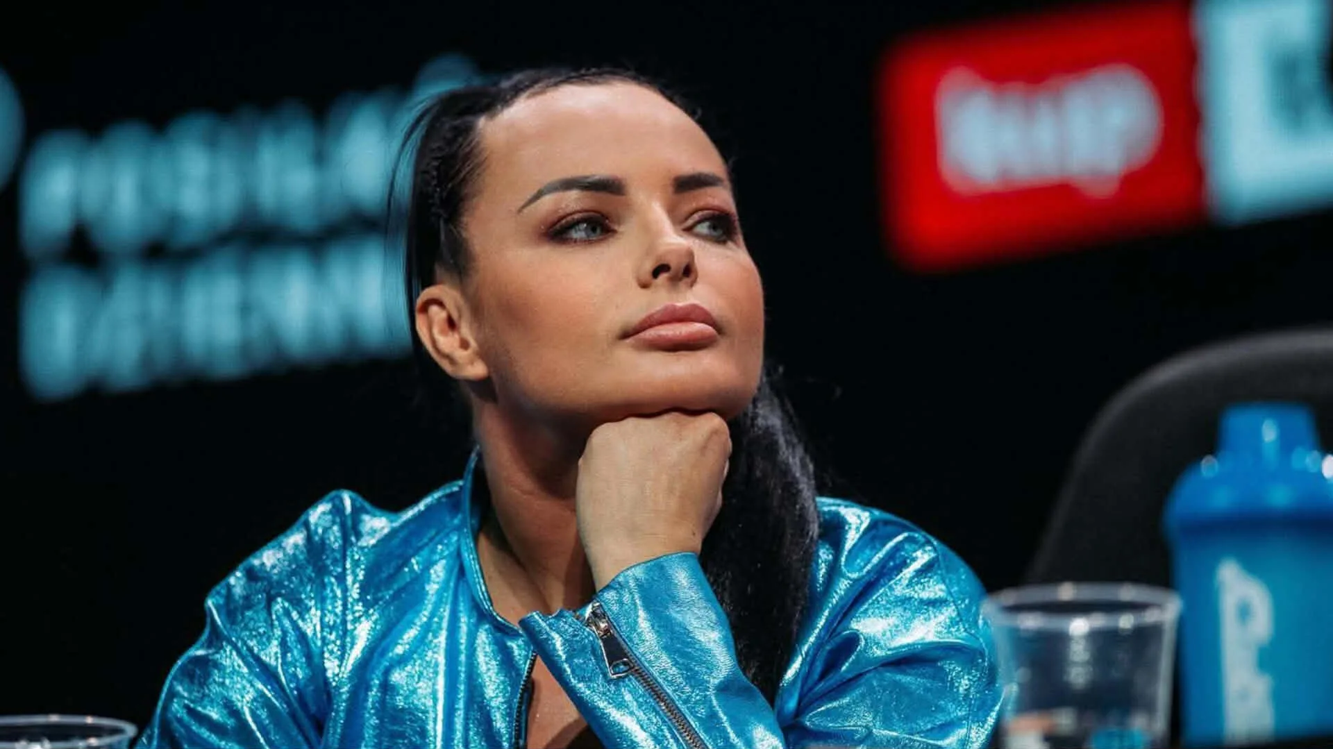 Wulgaryzmy przy klatce KSW. Partnerkę Szpilki poniosły emocje podczas walki ukochanego