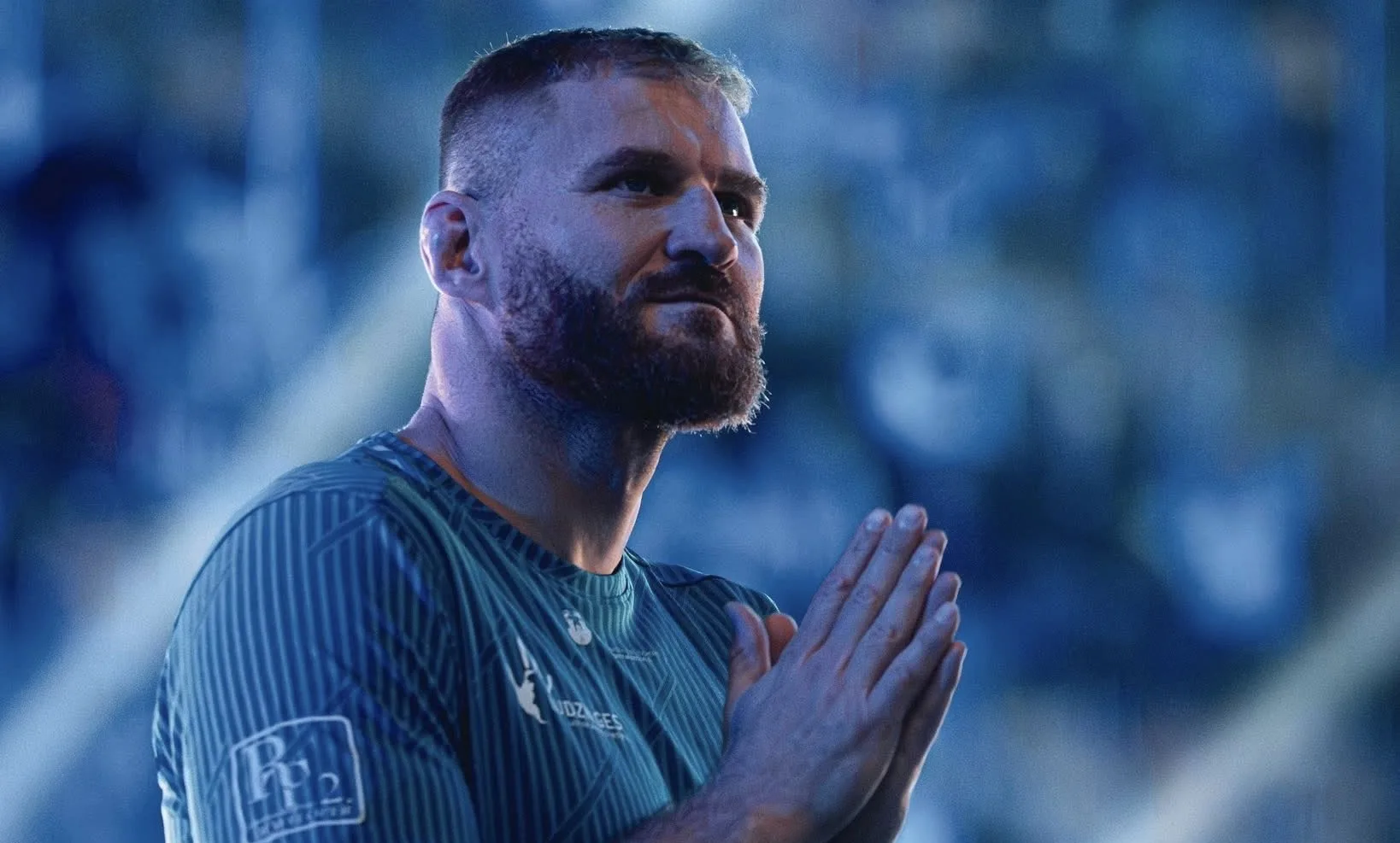 Błachowicz przekazał wielką kwotę Różalowi. Piękny gest byłego mistrza UFC