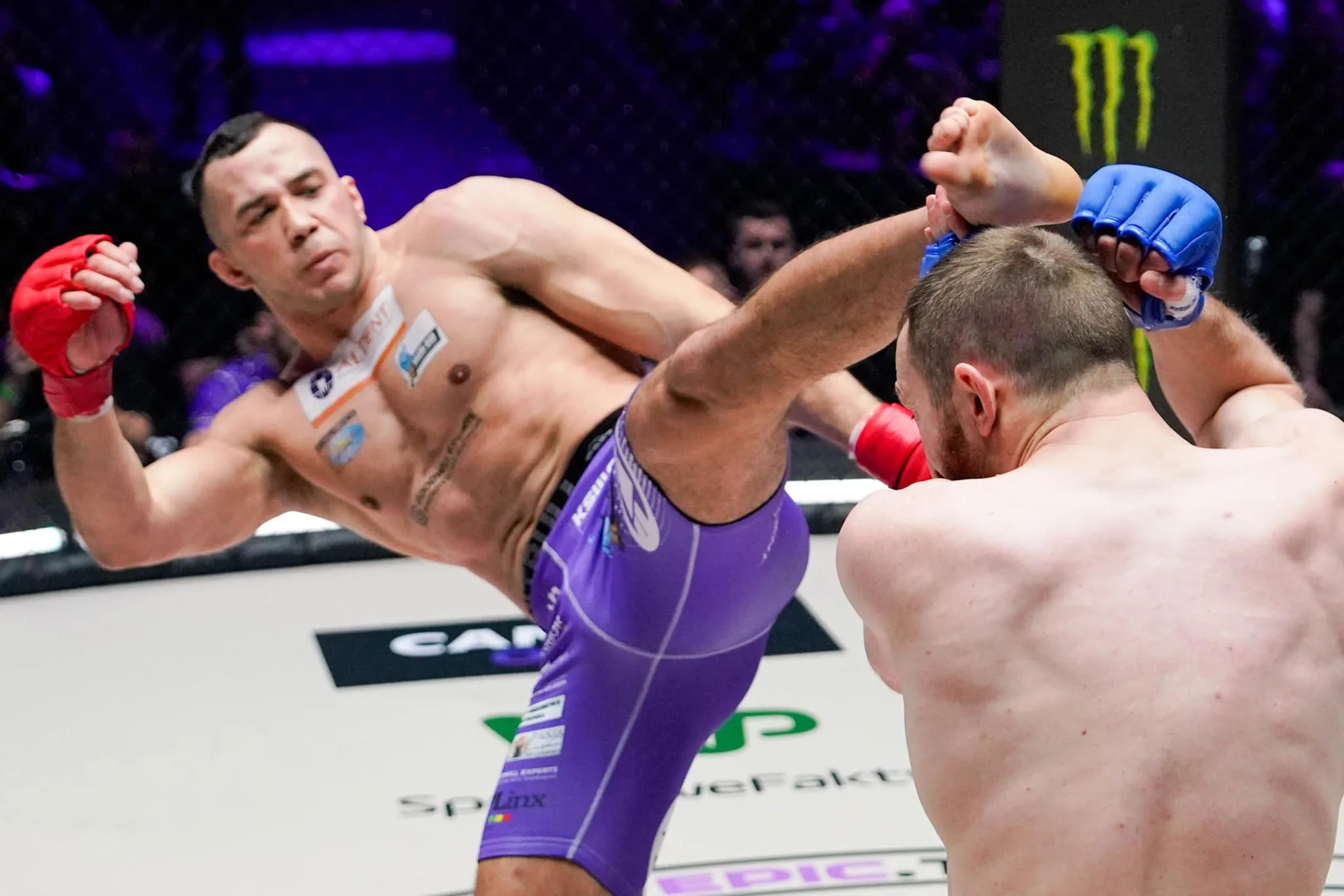 Konrad Rusiński triumfuje na KSW 114. Polak zdominował rywala