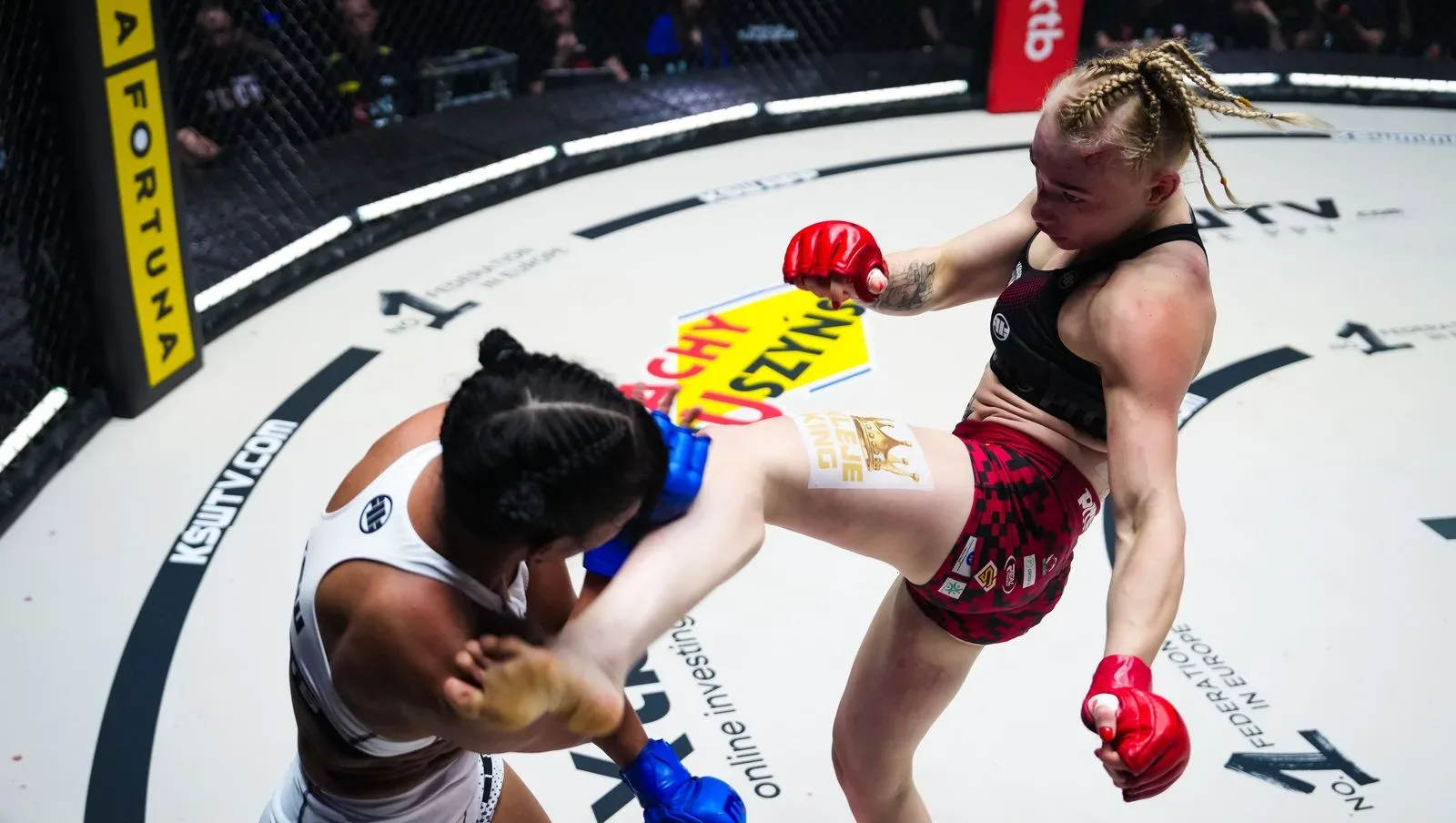 Wiktoria Czyżewska zdemolowała rywalkę na KSW 114. Brazylijka zwinęła się z bólu [WIDEO]