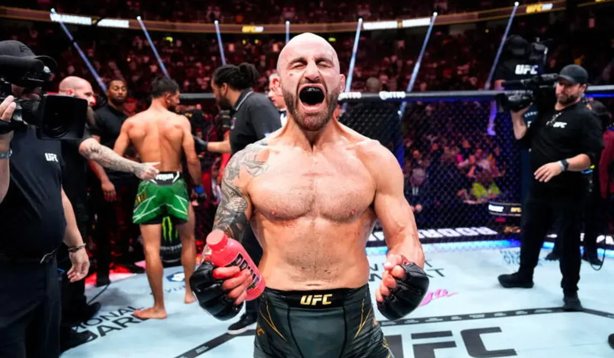 UFC 325: pełna rozpiska walk, transmisja TV i godziny startu gali