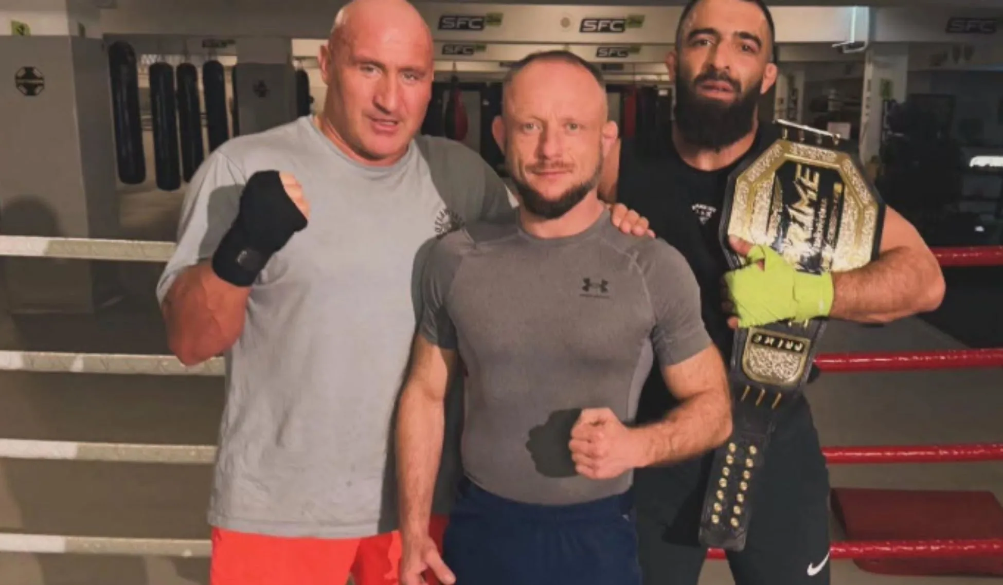 Arab i Najman bili się w studio programu telewizyjnego. Ciosy były na serio