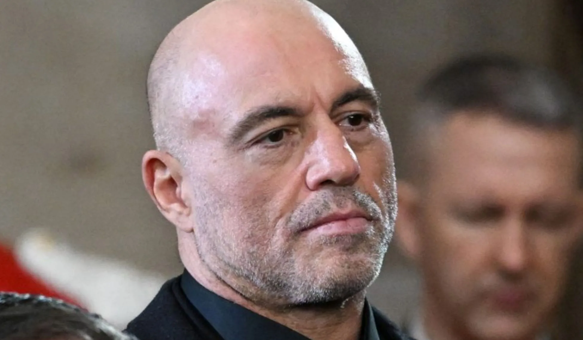 Joe Rogan w aktach Epsteina. Wyjaśnia, dlaczego tam trafił