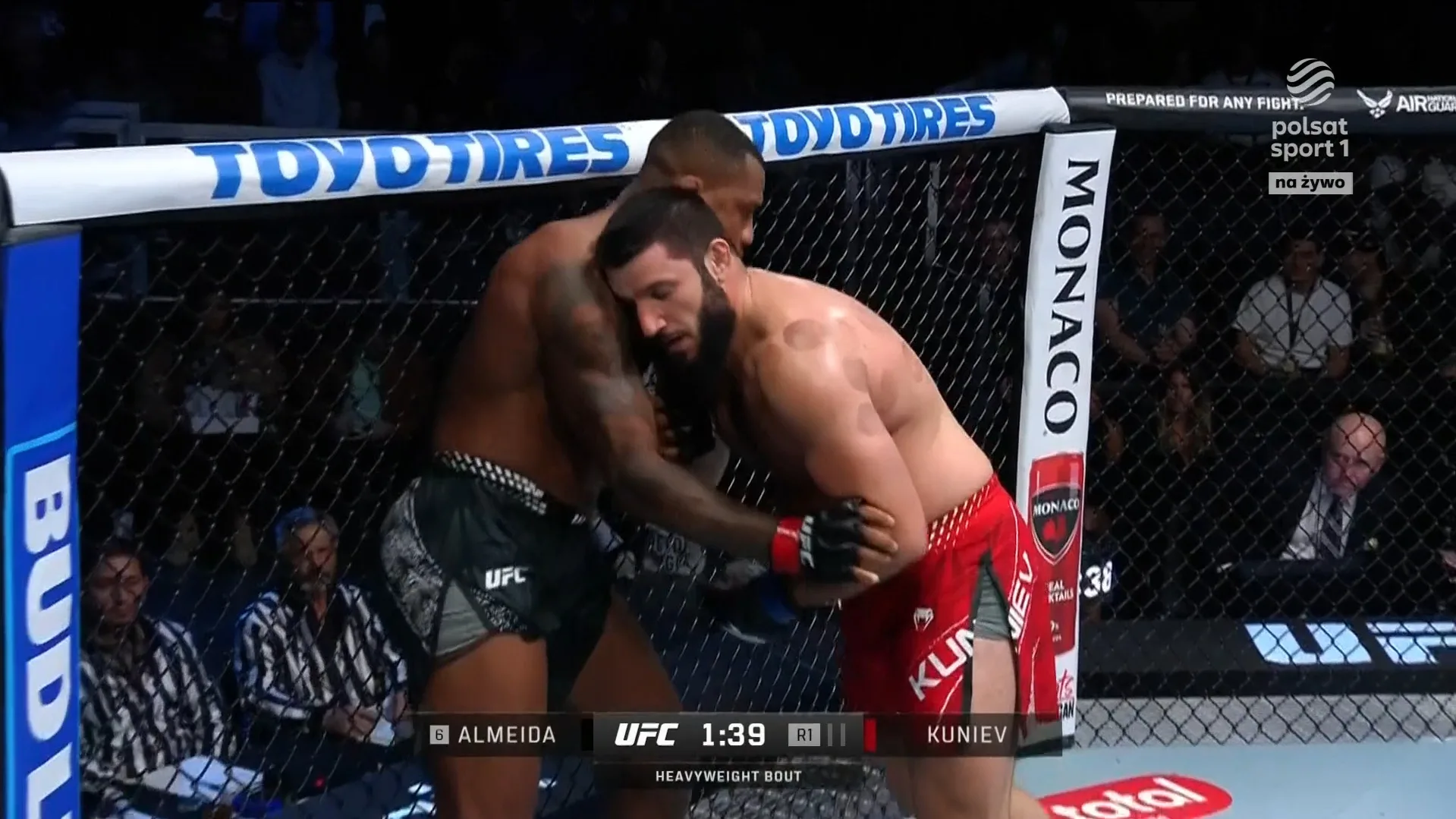 Rizvan Kuniev i Jailton Almeida wygwizdani przez fanów po fatalnej walce na UFC Vegas