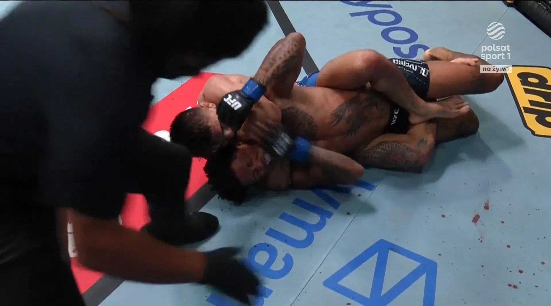 Parterowy popis. Mario Bautista poddał Oliveirę w walce wieczoru UFC Vegas 113 [WIDEO]