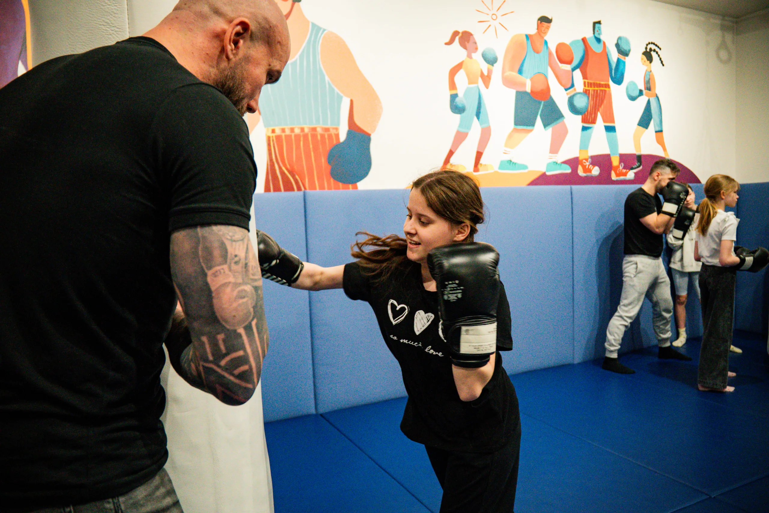 Otwarto nową salę w Centrum Zdrowia Dziecka we współpracy z Uniq Fight Club