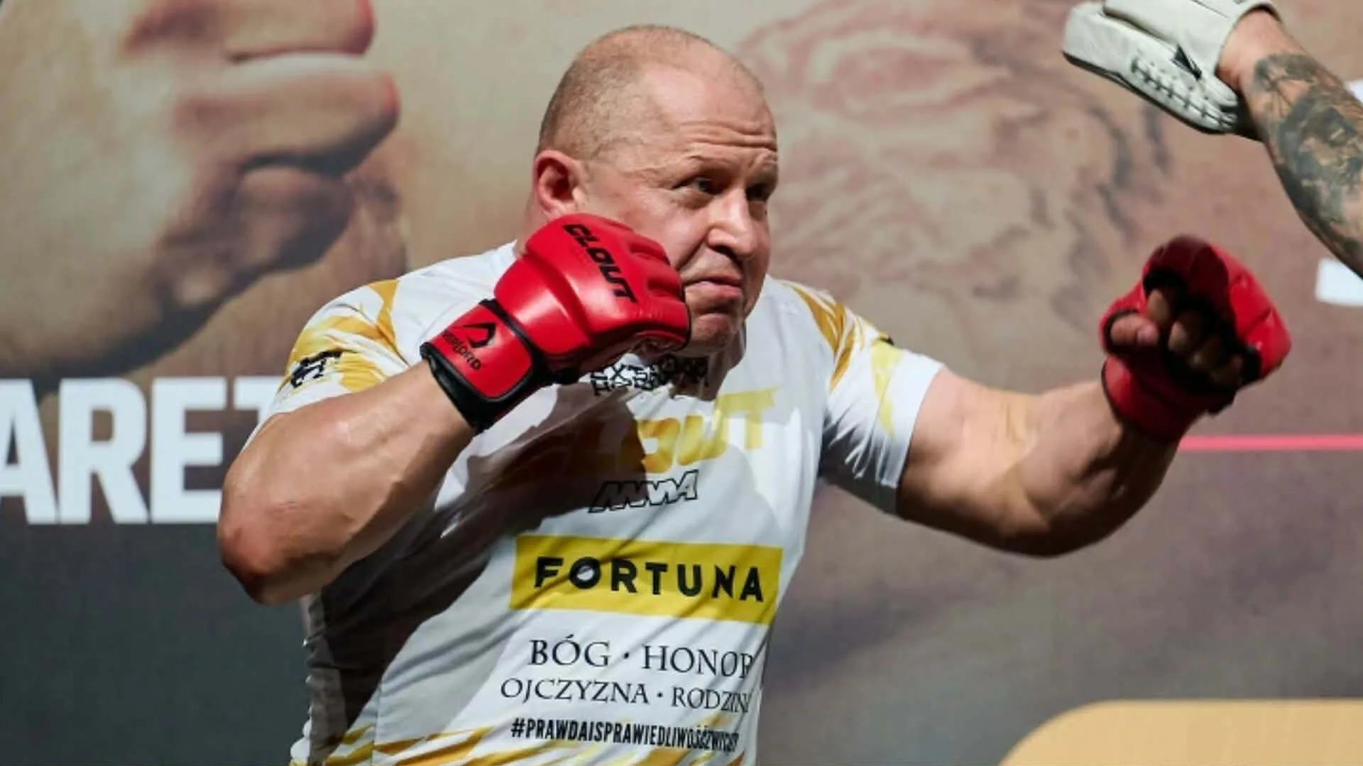 Jacek Murański podpisał nowy kontrakt. Wskazał, z kim chciałby zawalczyć