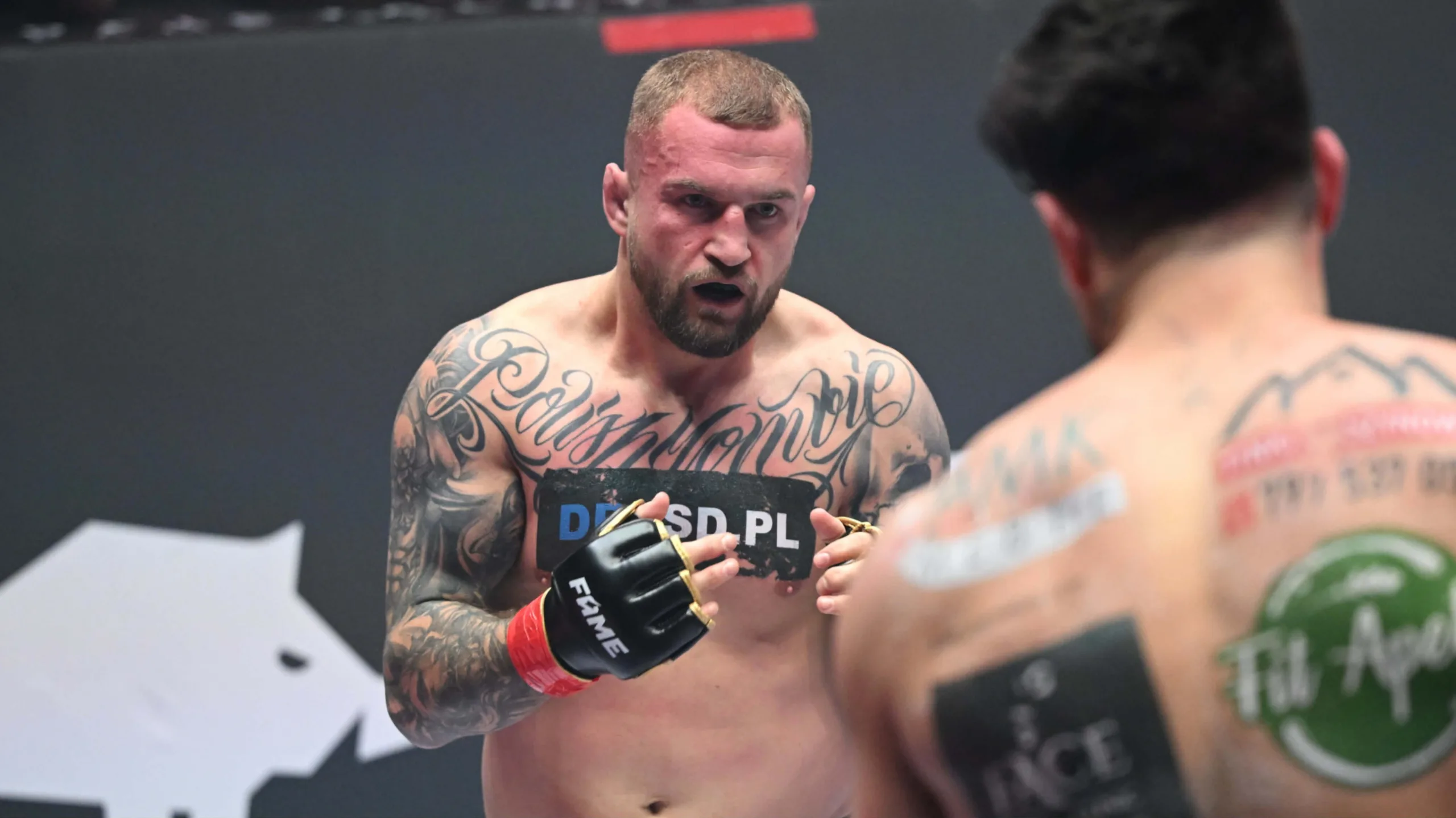 „FAME nie chce cię w swoich szeregach”. Były mistrz KSW miażdży freak fightera