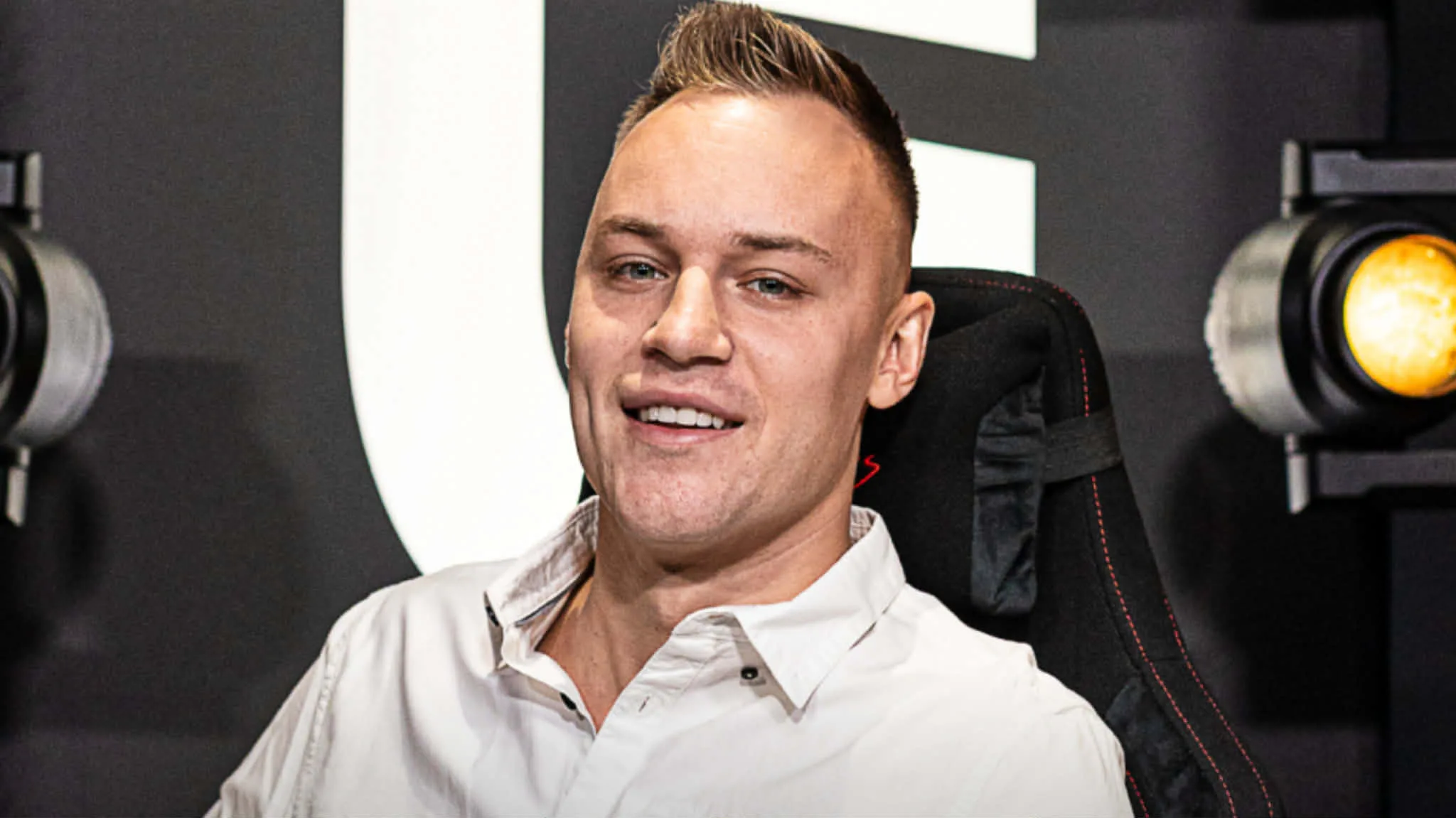 „Grożono mi śmiercią”. Mateusz Kaniowski z wielkim hukiem odchodzi z freak fightów