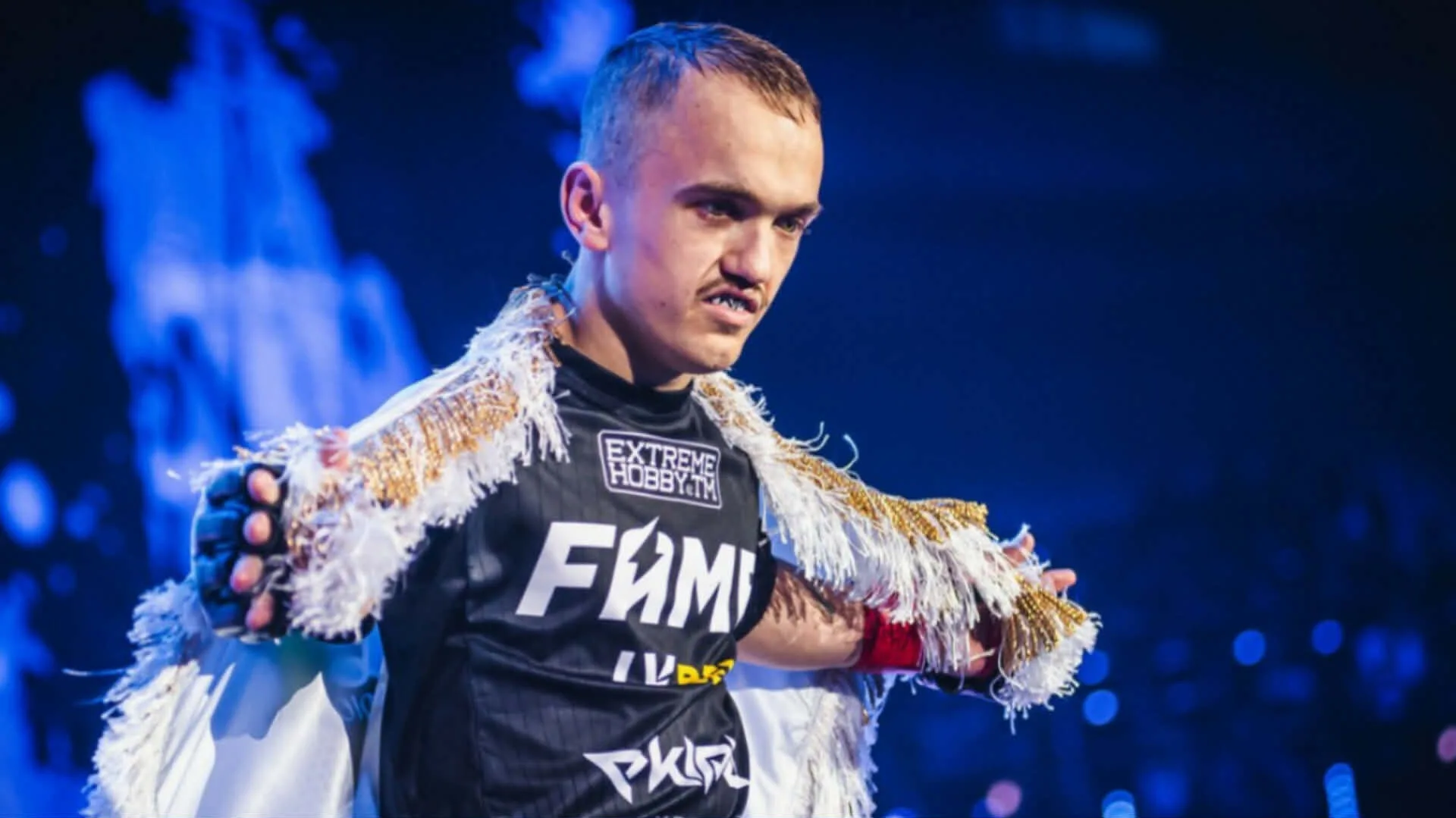 Mini Majk wraca do FAME. Zawalczy na jubileuszowej gali