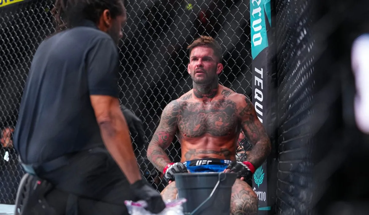 Zawodnik zwymiotował po faulu. Czy MMA czekają pilne zmiany?