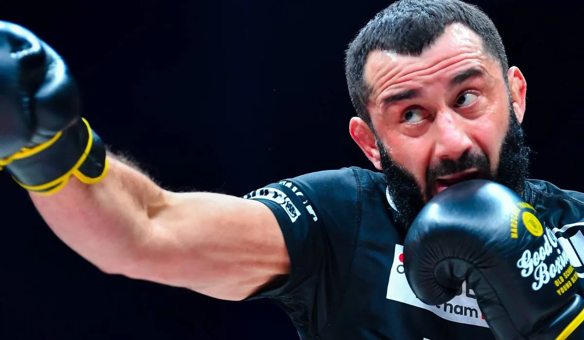 Mamed zaskoczył fanów osiągnięciem. Pogratulował mu mistrz UFC