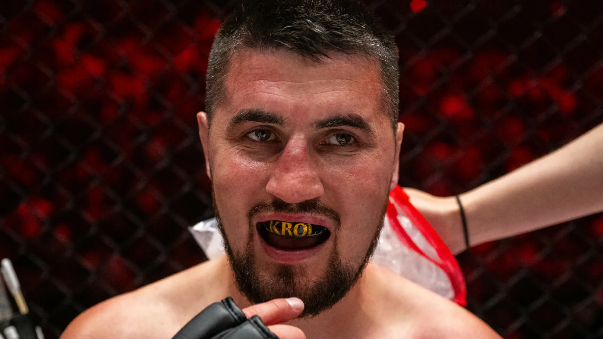 Gwiazdor freak fightów zostanie ukarany po aferze z sędzią Jaroszem. Decyzja przesądzona