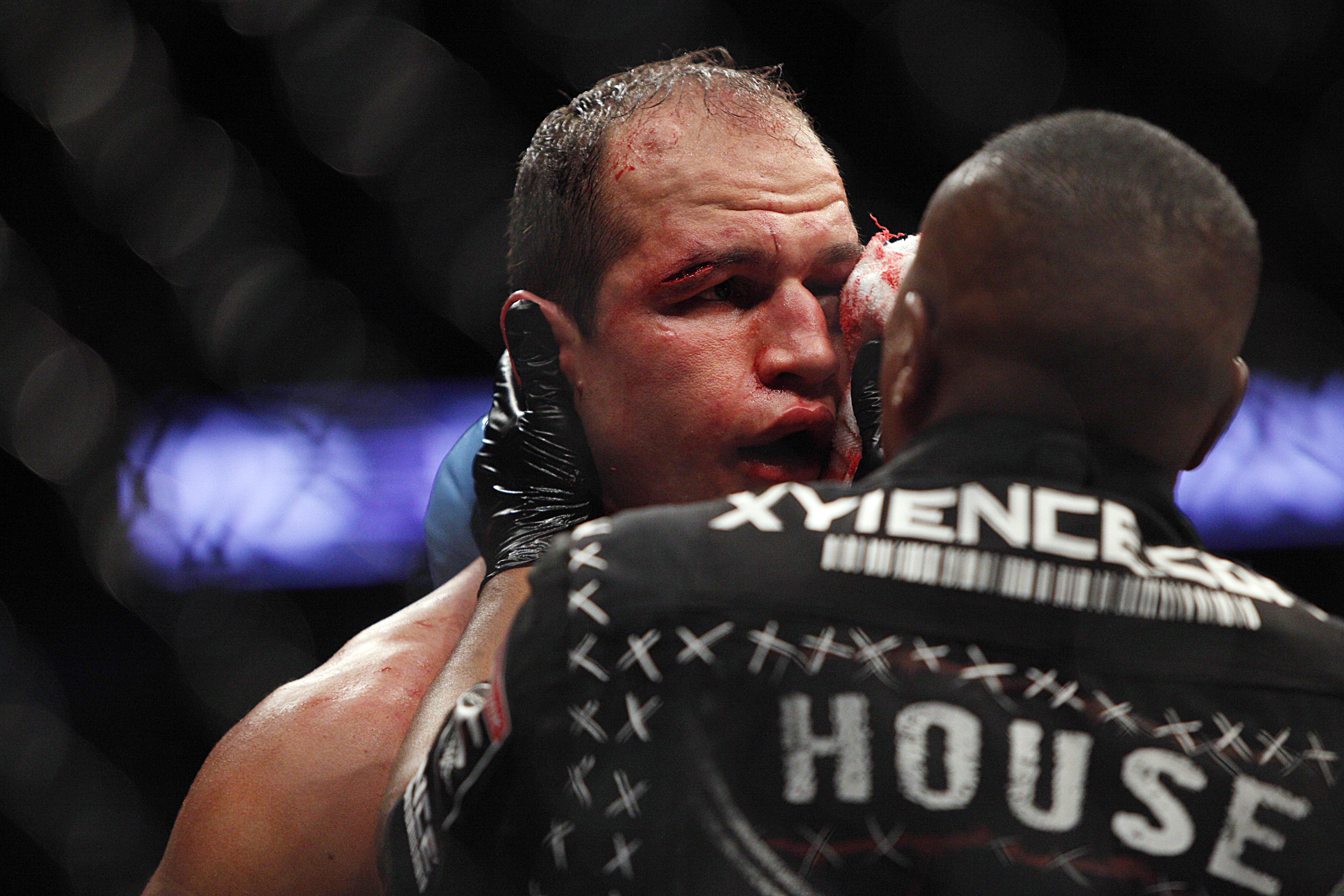 Junior dos Santos wydaje oświadczenie po porażce z Francisem Ngannou na UFC Minneapolis