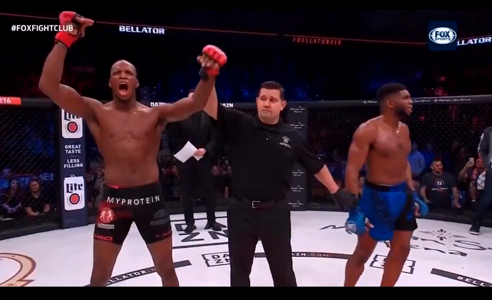 Bellator 216: Michael Page Wciąż Niepokonany