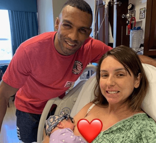 Z oktagonu na porodówkę - Edson Barboza po UFC w Filadelfii pojechał wspierać żonę w porodzie