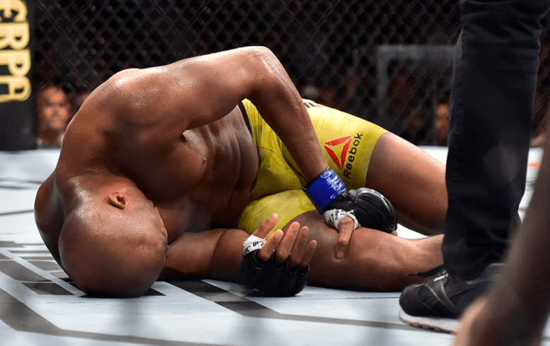 Anderson Silva po porażce na UFC 237: Stary lew otoczony wygłodniałymi hienami będzie walczył aż do śmierci
