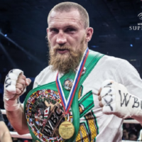 Z boksu do MMA - rosyjski pięściarz, były pretendent do mistrzostwa świata zadebiutuje w walce w klatce