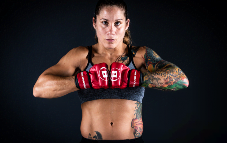 Była dwukrotna pretendentka do pasa UFC Liz Carmouche podpisała kontrakt z Bellatorem